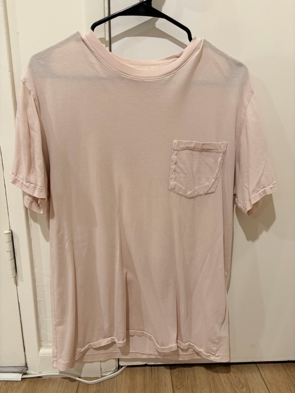 Men's Pocket T‑Shirt in Light Pink